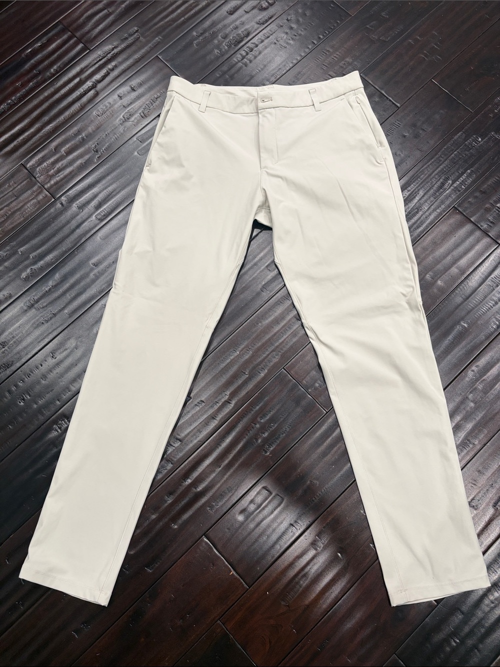 lululemon athletica Men's Slim Chinos in Off-White/Cream